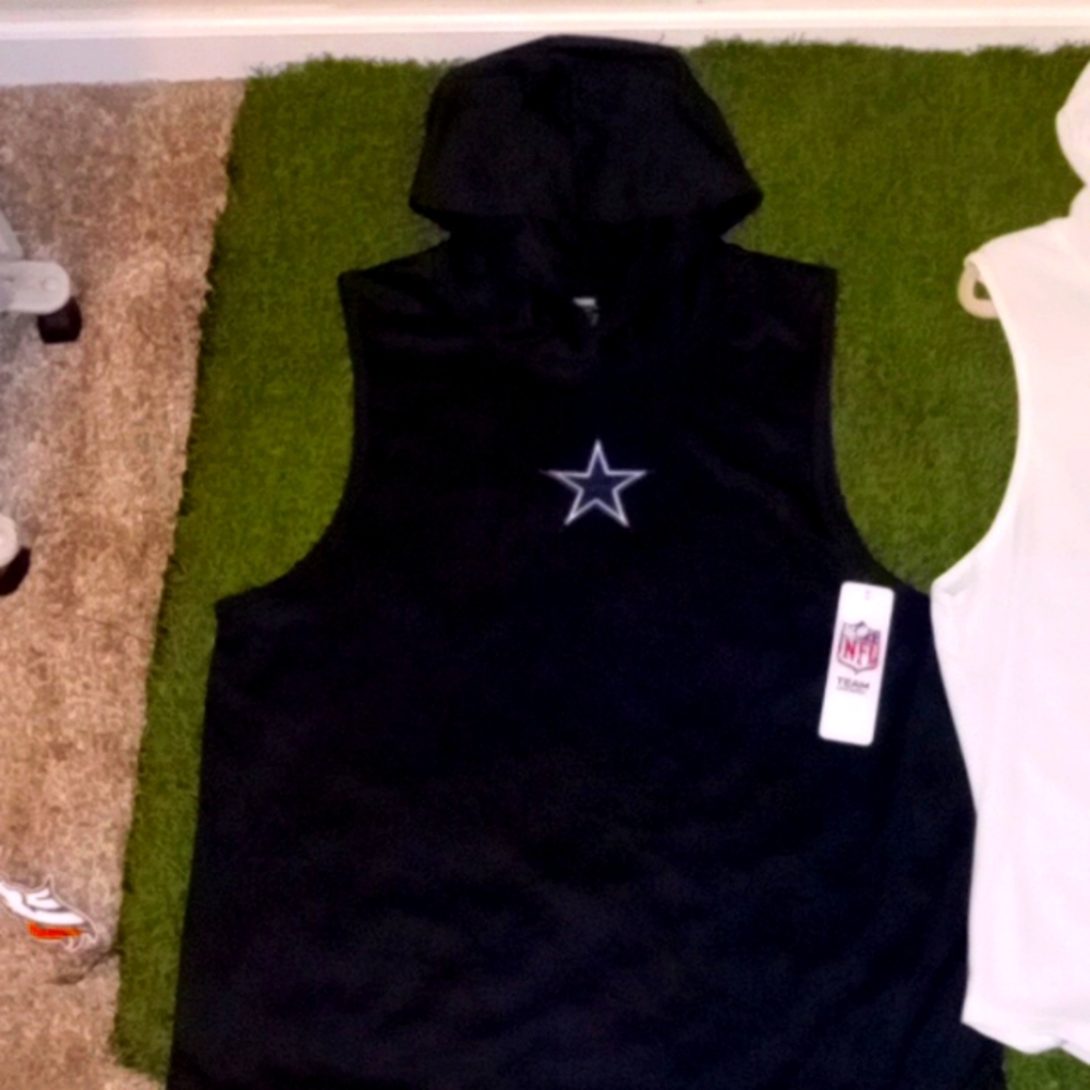 Dallas Cowboys Men's Sleeveless Dri Fit Hoodie Tank Top NWT